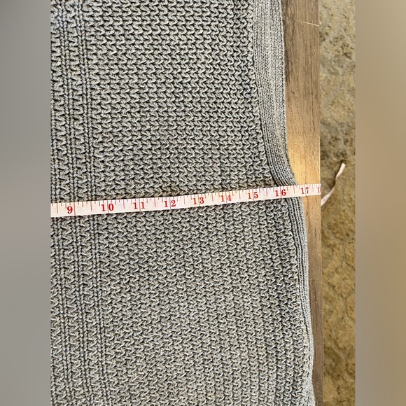 Banana Republic Sleeveless Grey Knit Boat Neck Sweater Medium - Picture 10 of 10